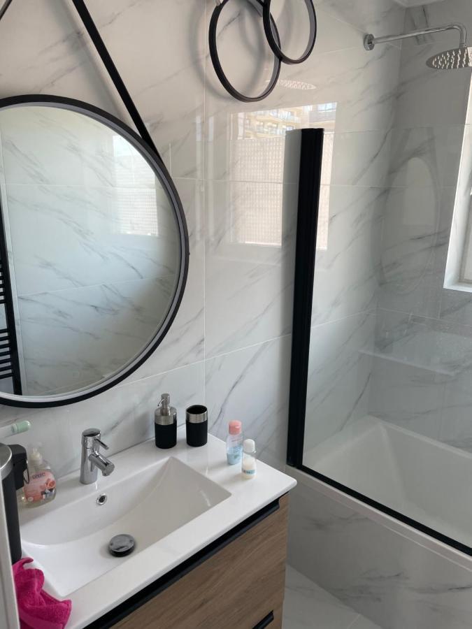 Appartement 303 Place Leopold 1Er A La Panne A 100M De La Plage Zewnętrze zdjęcie